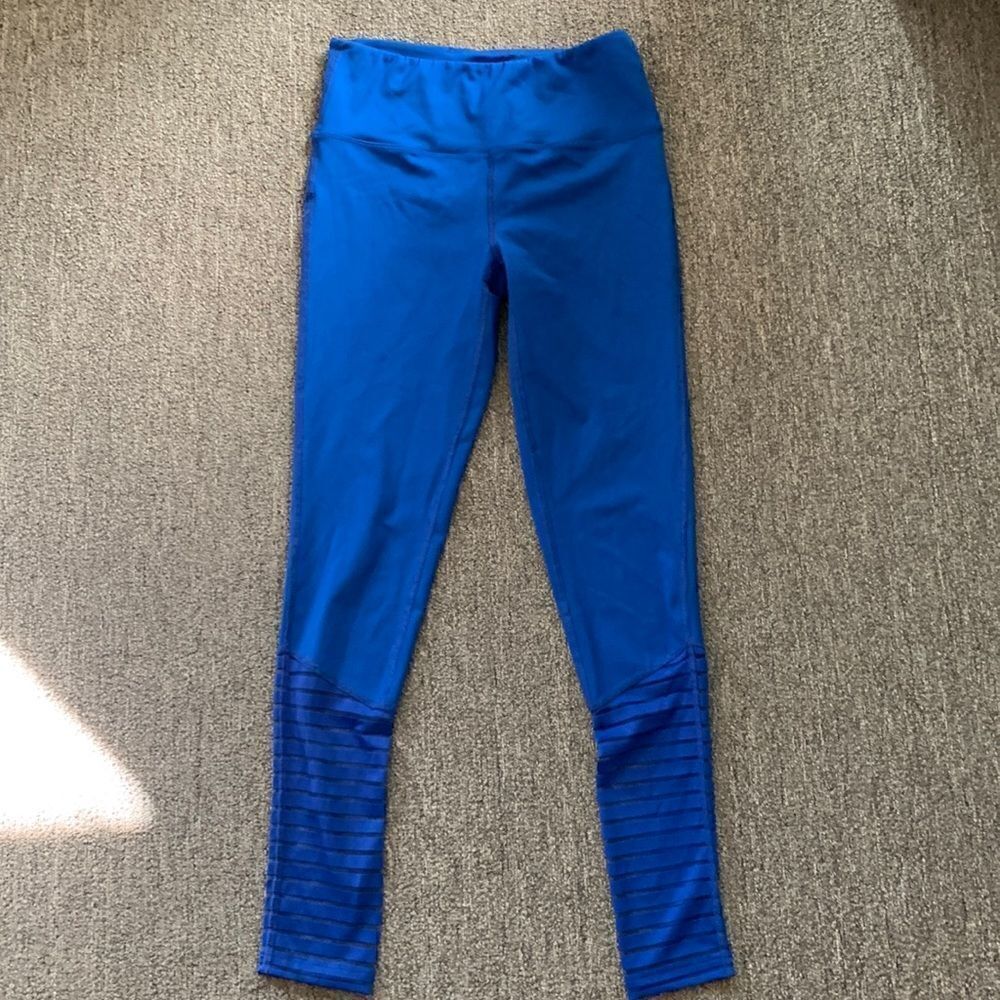 EUC peaches royal blue mesh striped leggings! Size S